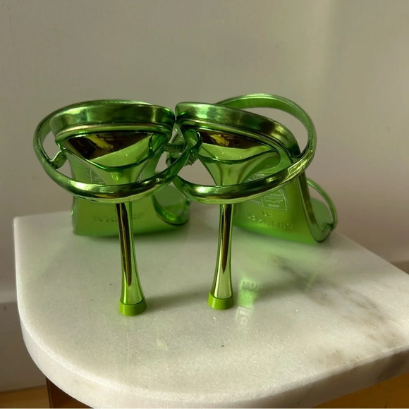 NWOB Simkhai Siren‎ minimalist  metallic / chrome green heeled sandals 38 - Picture 9 of 11